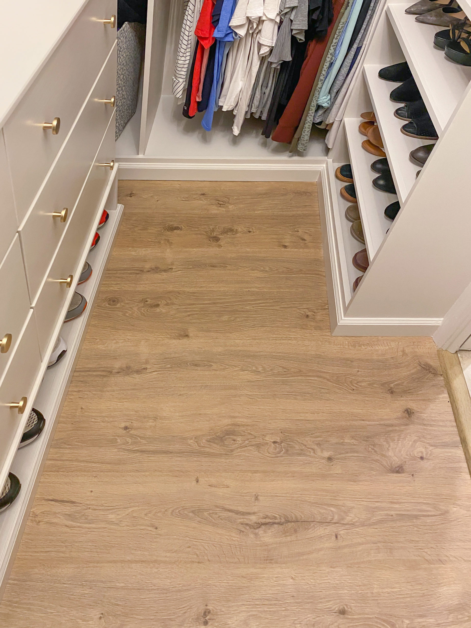 How To Lay Laminate Wood Flooring in Closets?